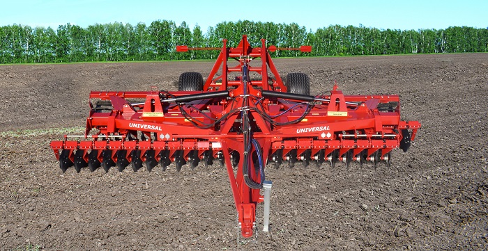 universal-t-3 (1).jpg