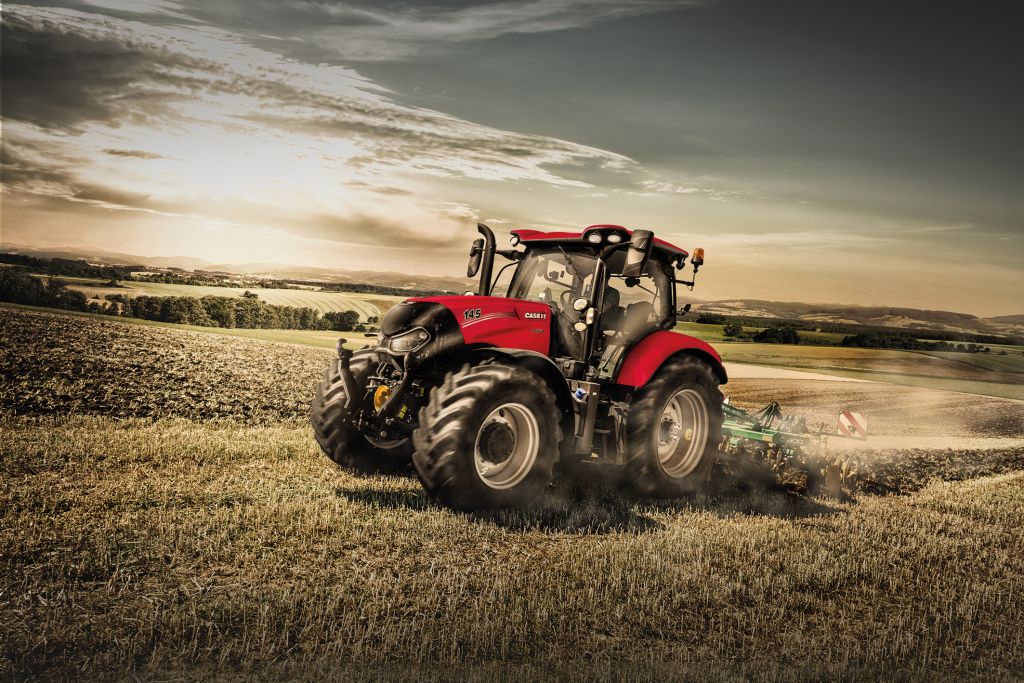 Maxxum_145_Multicontroller_001.jpg